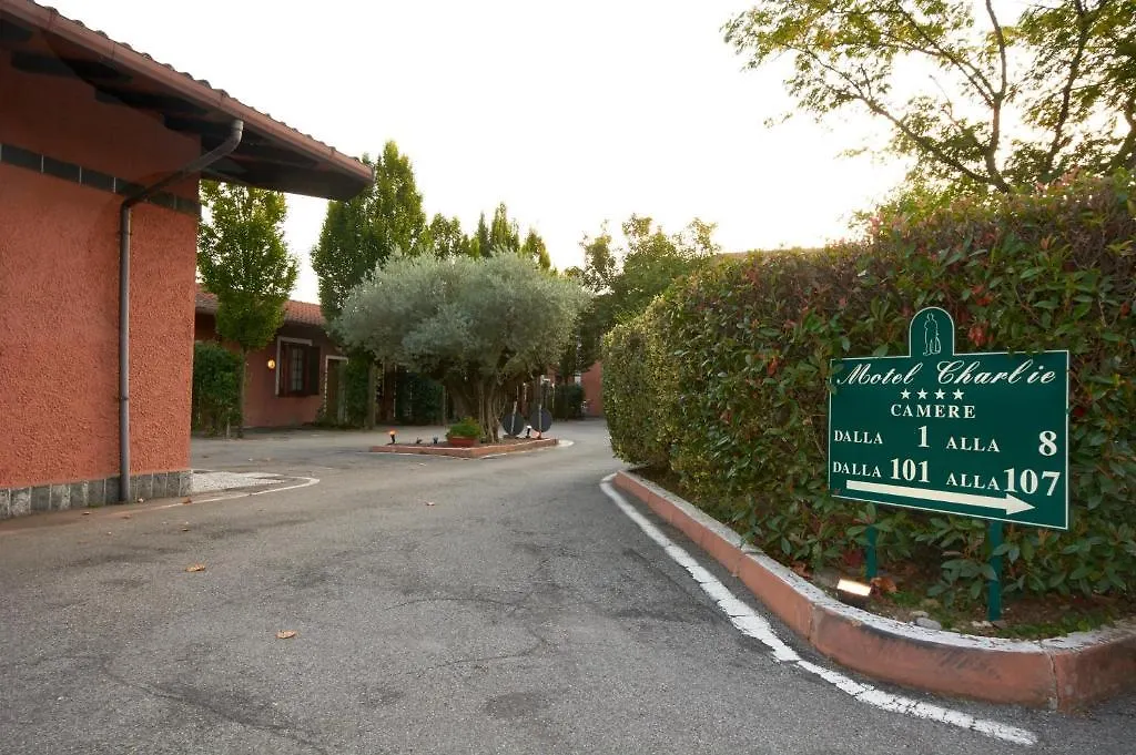 Motel Hotel Charlie Settala 4*,  Italy