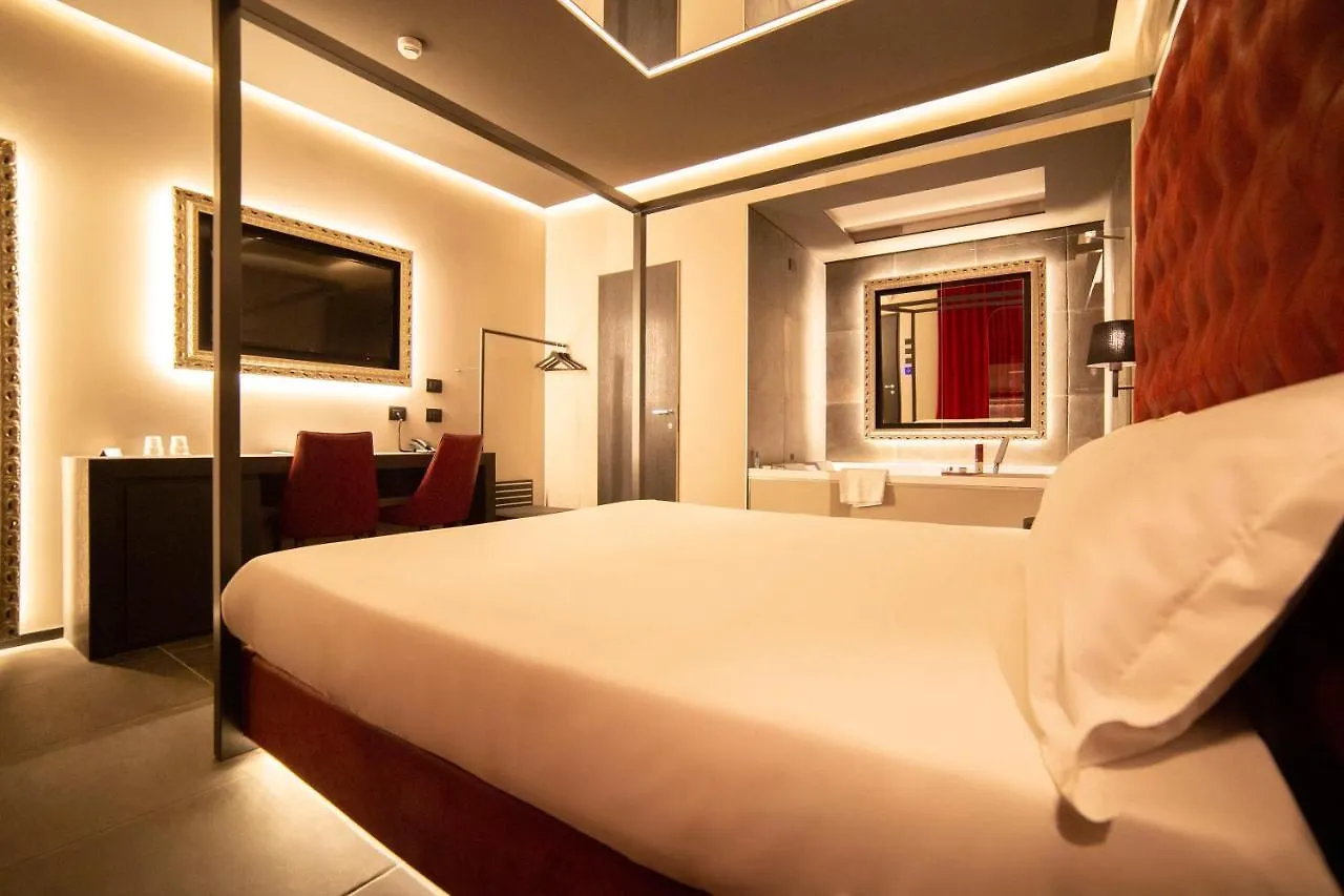 Motel Hotel Charlie Settala 4*,  Italia